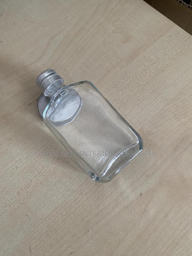 Pocket Size Alcoholic Bottle · Photo 2