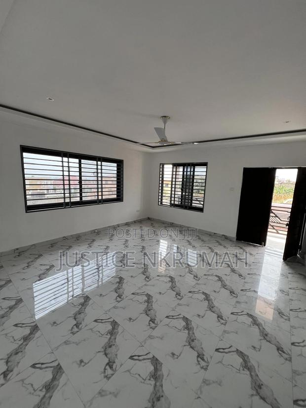 2bdrm Apartment in Mr Justice Estate, Old Barrier for rent · Photo 2