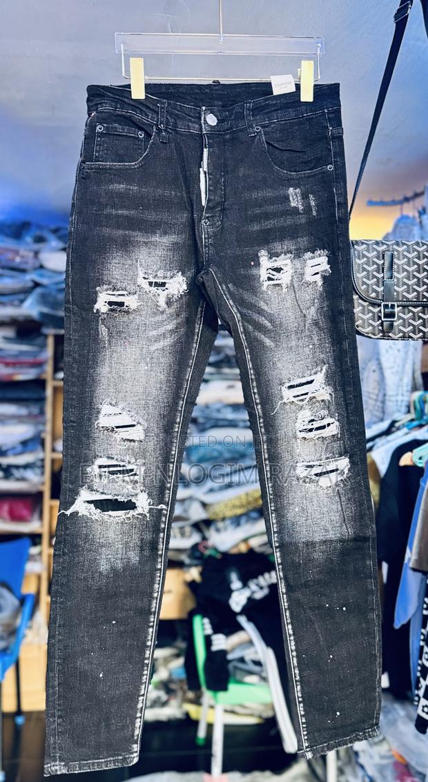 Stock Jeans Available · Photo 8