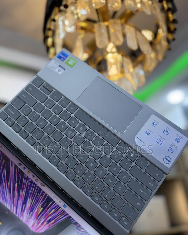 Laptop Dell Inspiron 13z 16GB Intel Core i7 SSD 512GB · Photo 3