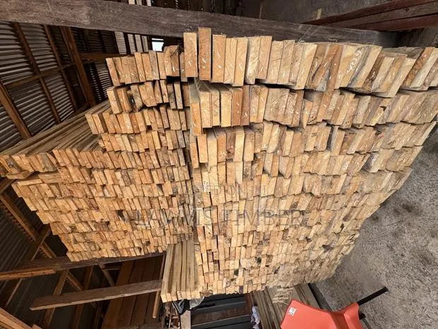 Roofing Lumber / Wood / 2x6 · Photo 1