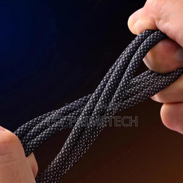 Wuw 240w Type C to C Cable · Photo 2