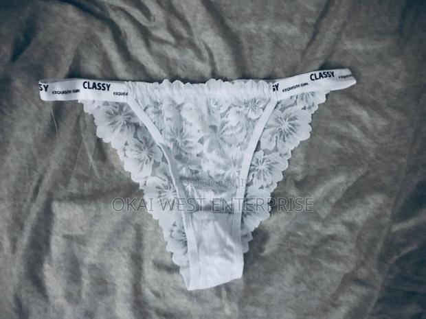 Elegant Floral Lace Thong 3pieces - Comfort Meets Chic Style · Photo 3