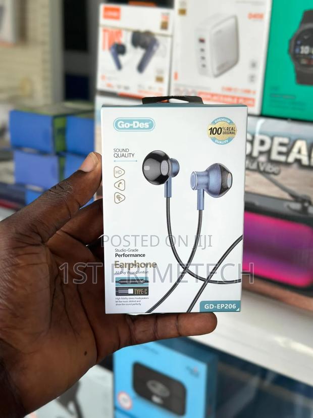 Go-Des Type C Wired Earphones · Photo 1