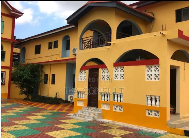 24 Bed Hotel for Sale at Amasaman · Photo 2