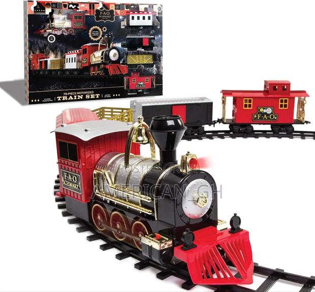 75 Pieces Motorized Train Set · Photo 3