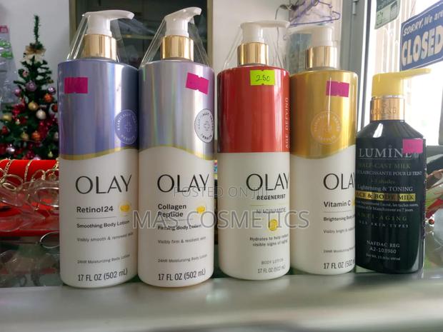 Olay Revitalizing Hydrating Body Lotion With Vitamin C. · Photo 2