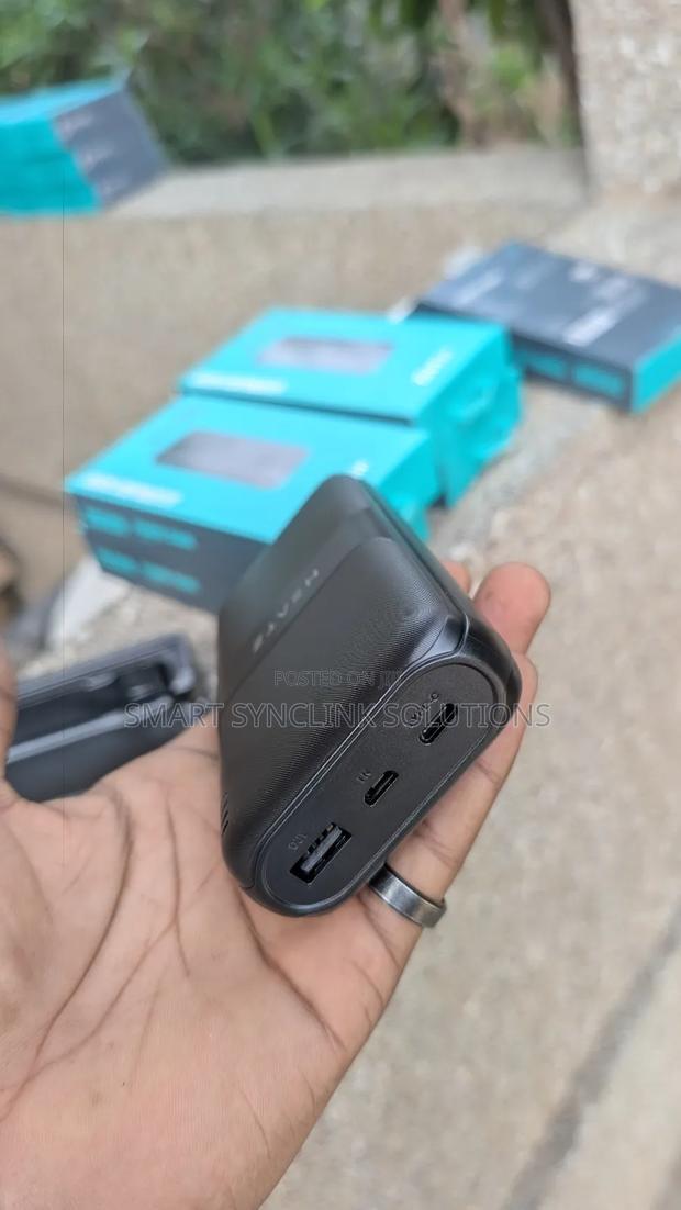 40w, 20000mah Fast Charger Power Bank · Photo 3