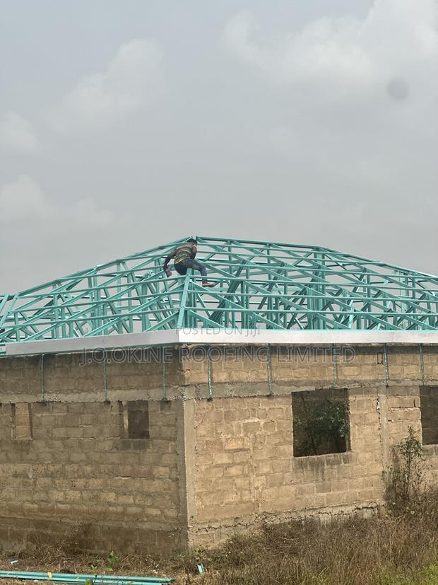 Trusses Installation · Photo 3