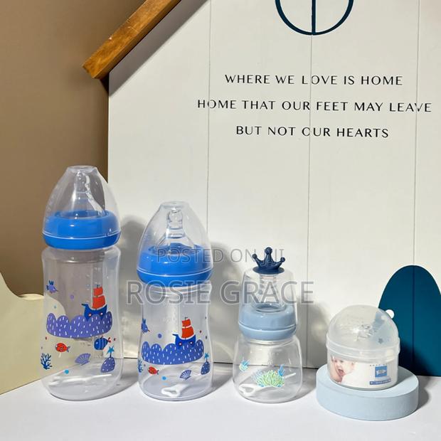 Feeding Bottle Set · Photo 1