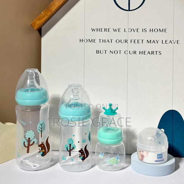 Feeding Bottle Set · Photo 3