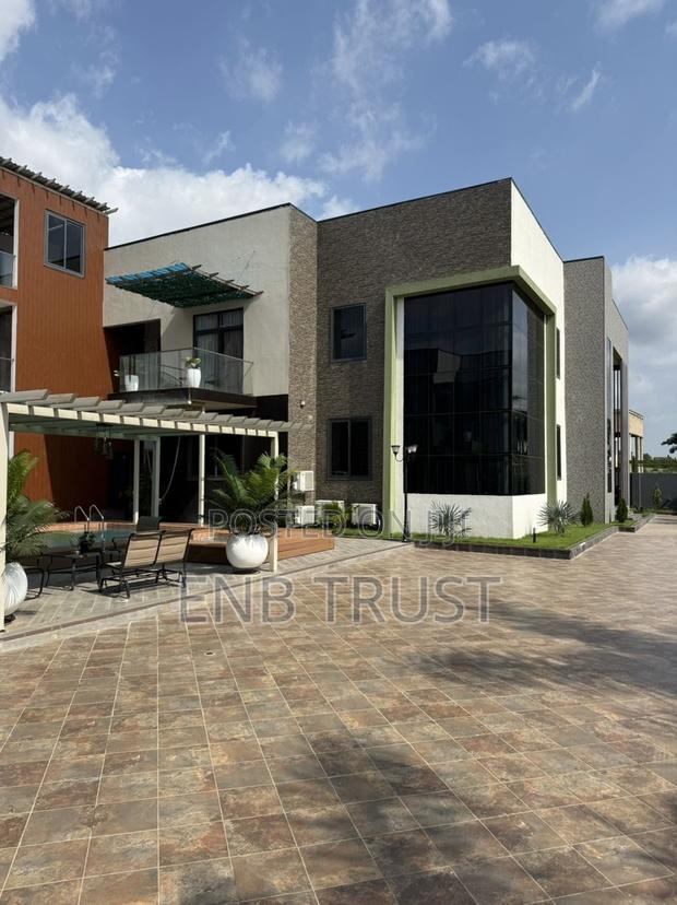 7bdrm Mansion in Pillar 2 for sale · Photo 1