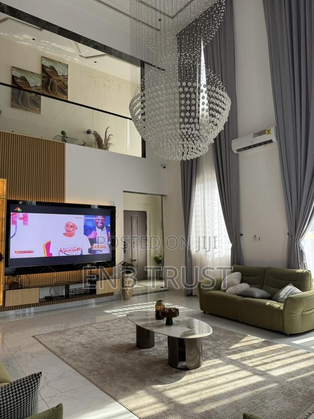 7bdrm Mansion in Pillar 2 for sale · Photo 3