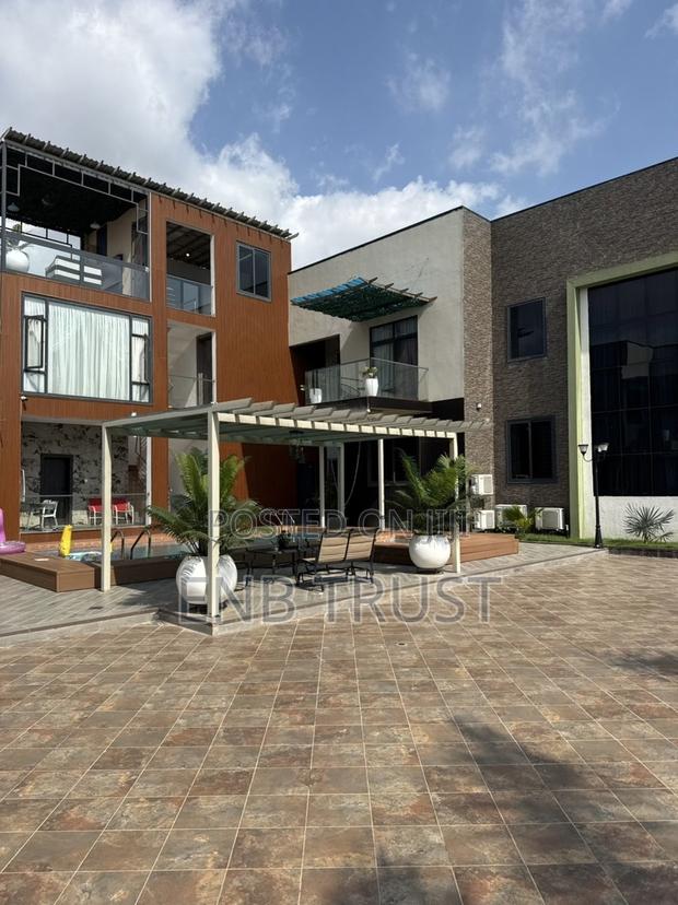 7bdrm Mansion in Pillar 2 for sale · Photo 2