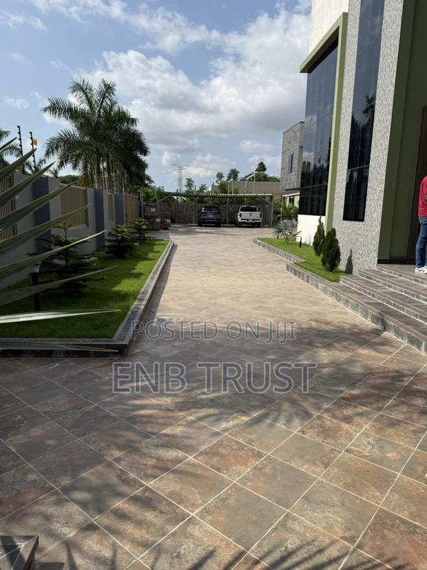 7bdrm Mansion in Pillar 2 for sale · Photo 8