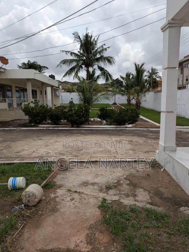 6bdrm House in Abelemkpe for sale · Photo 5