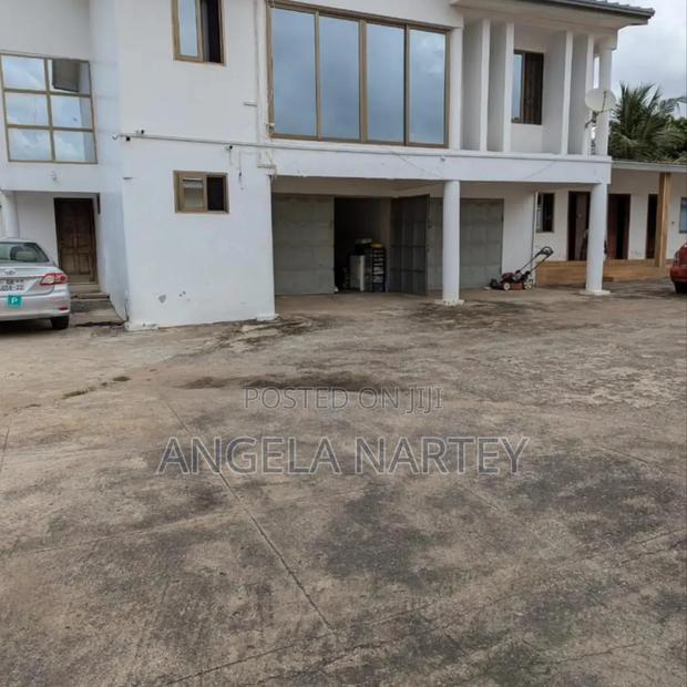 6bdrm House in Abelemkpe for sale · Photo 3