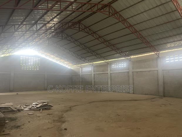 820 SQM Warehouse at Amasaman for Rent · Photo 7