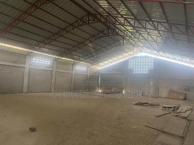 820 SQM Warehouse at Amasaman for Rent · Photo 6