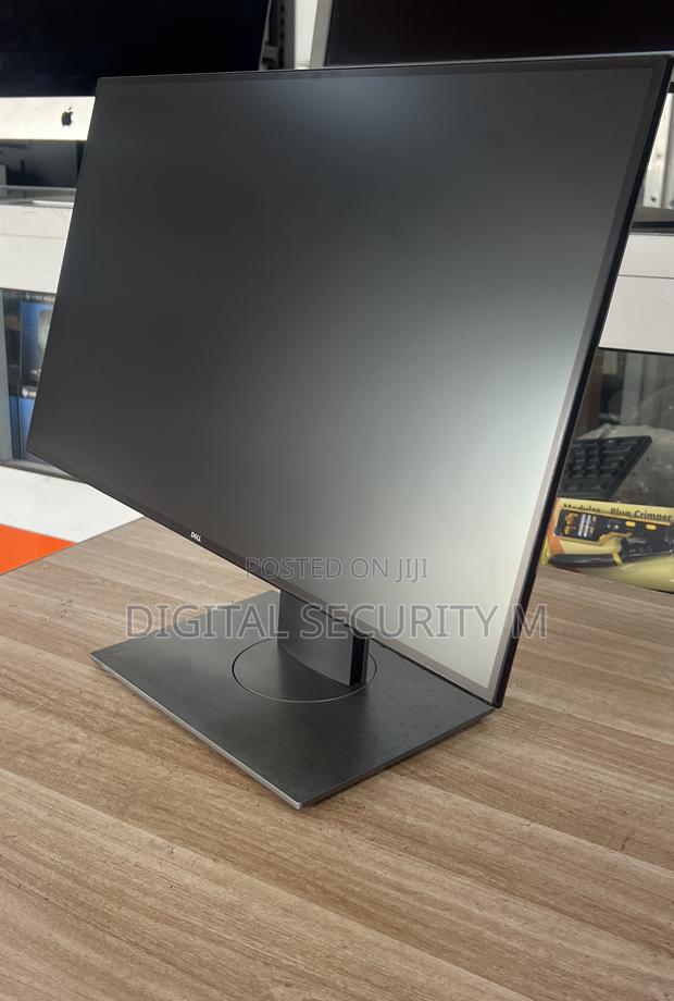 Dell Ultrasharp U2719d - Led Monitor - 27" QHD Wide 1440p. · Photo 1