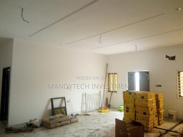 3bdrm House in Lake Side Estate for sale · Photo 3