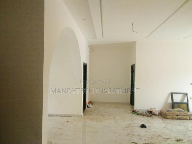 3bdrm House in Lake Side Estate for sale · Photo 6