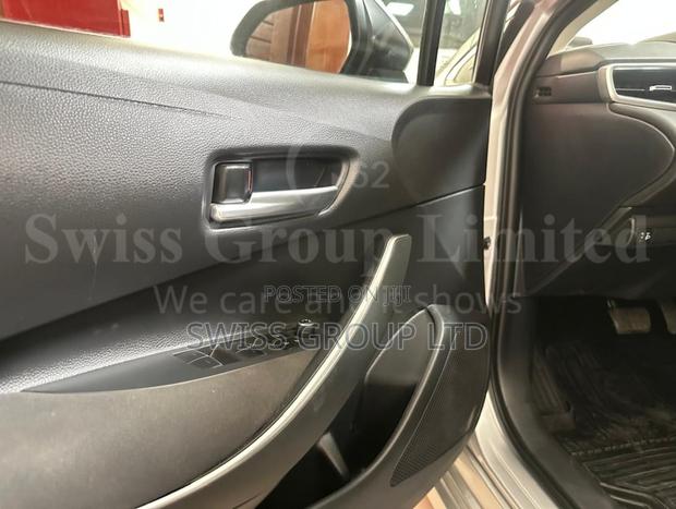 New Toyota Corolla 2023 Silver · Photo 7