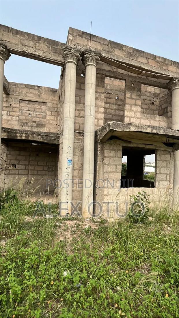 6bdrm House in Alex Otuo Properties, Kumasi Metropolitan for sale · Photo 1
