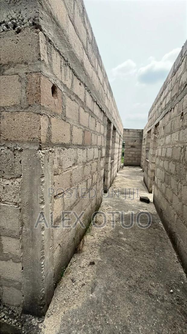 6bdrm House in Alex Otuo Properties, Kumasi Metropolitan for sale · Photo 2