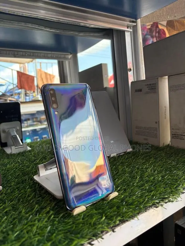 Samsung Galaxy A50 128 GB Blue · Photo 1