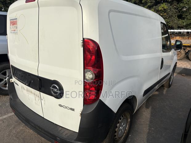 Opel Combo 2013 White · Photo 3