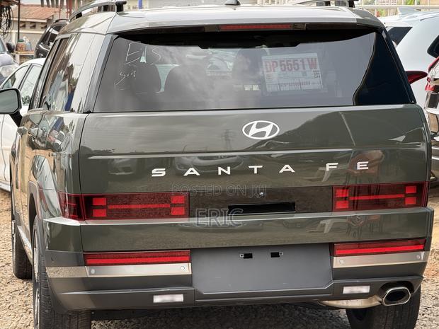 Hyundai Santa Fe Limited 2024 Green · Photo 2