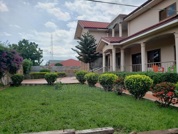 5bdrm House in E A Properties, Valley View Area for rent · Photo 1