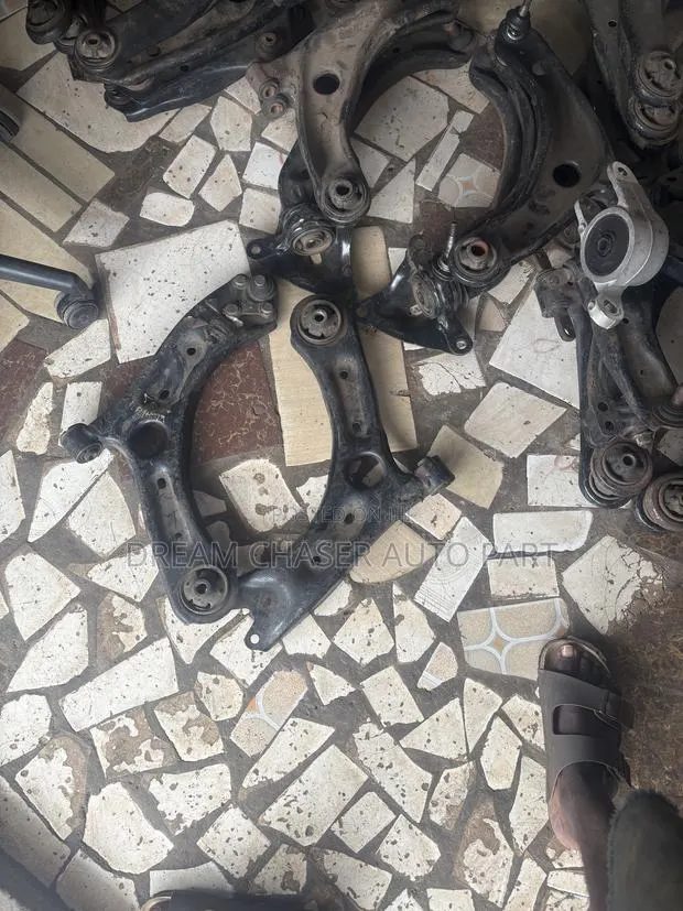 Sonata 2017-2020 Lower Arm · Photo 1