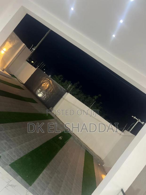 4bdrm House in Amasaman for sale · Photo 3