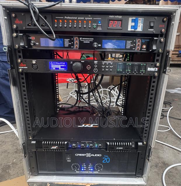 Amplifier Rack Set · Photo 1