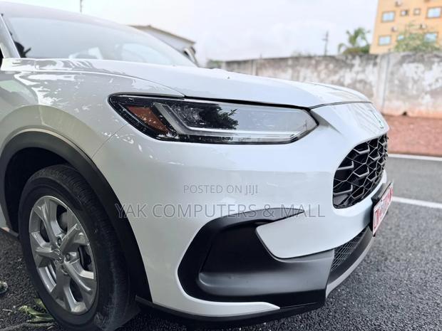 Honda HR-V LX 2WD CVT 2023 White · Photo 7