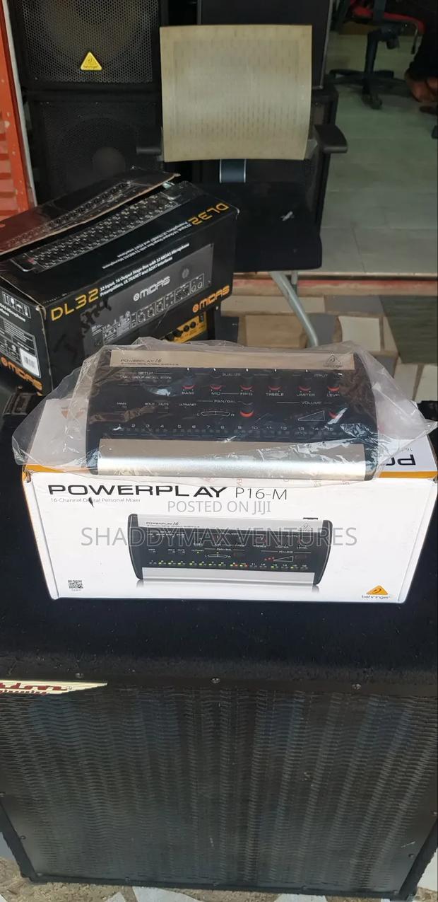 Behringer Power Play P16-M in Ear Amplifier · Photo 2