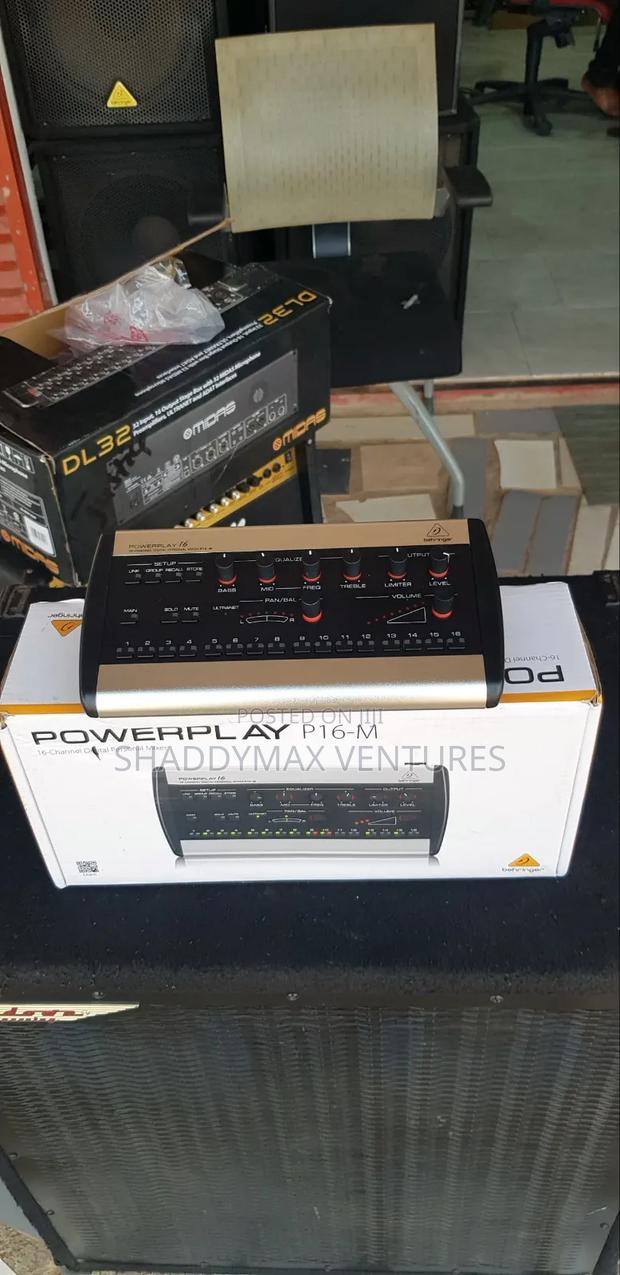 Behringer Power Play P16-M in Ear Amplifier · Photo 4