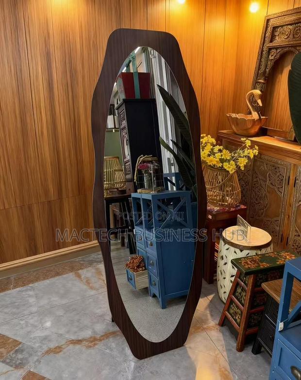 Dressing Mirror · Photo 1