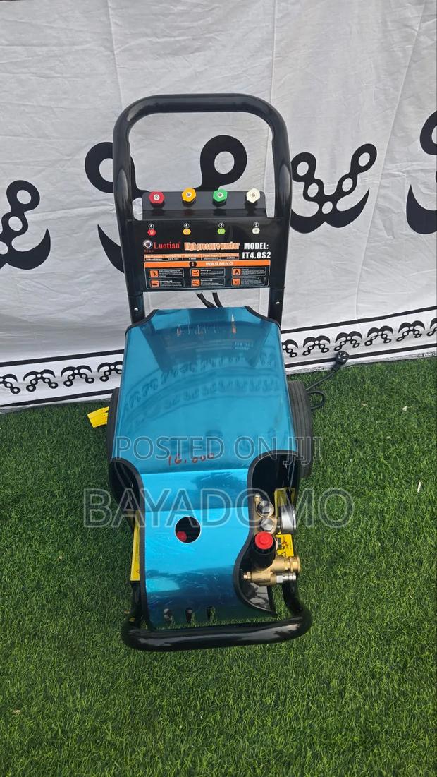 Total Pressure Washer · Photo 1