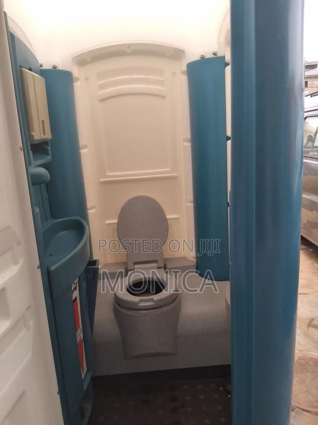 Portable Toilets for Rentals · Photo 5