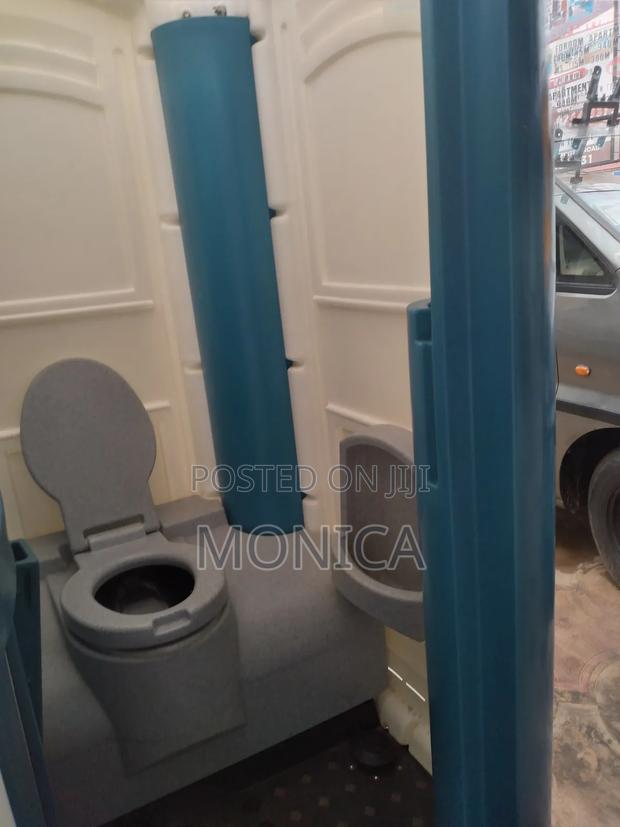 Portable Toilets for Rentals · Photo 6