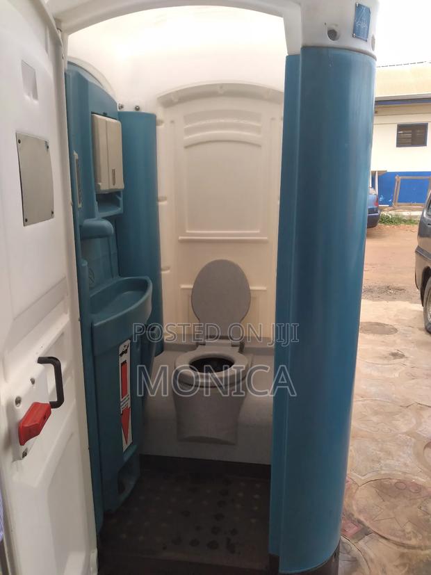 Portable Toilets for Rentals · Photo 8