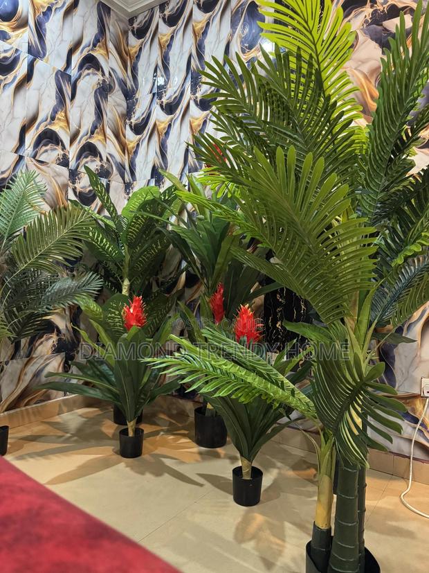 Artificial Plants · Photo 8