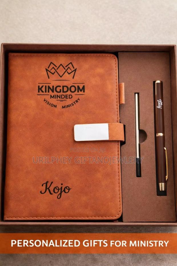 Customized Diary With Pen · Photo 1