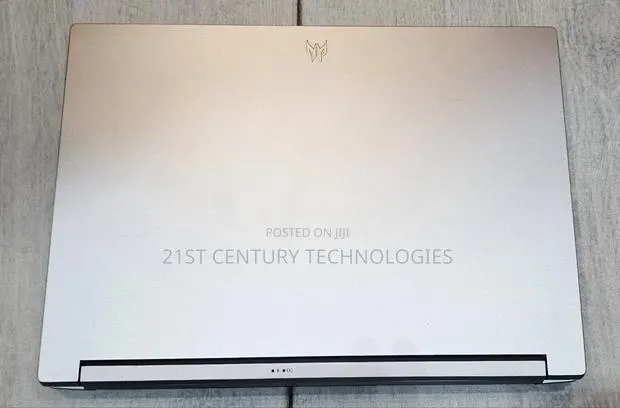 Laptop Acer Predator Triton 14 16GB Intel Core i7 SSD 1T · Photo 1