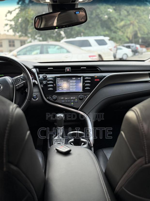 Toyota Camry XSE FWD (2.5L 4cyl 8AM) 2018 Red · Photo 7