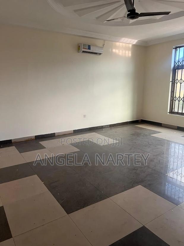 5bdrm House in Transacco Estates, Accra Metropolitan for sale · Photo 4