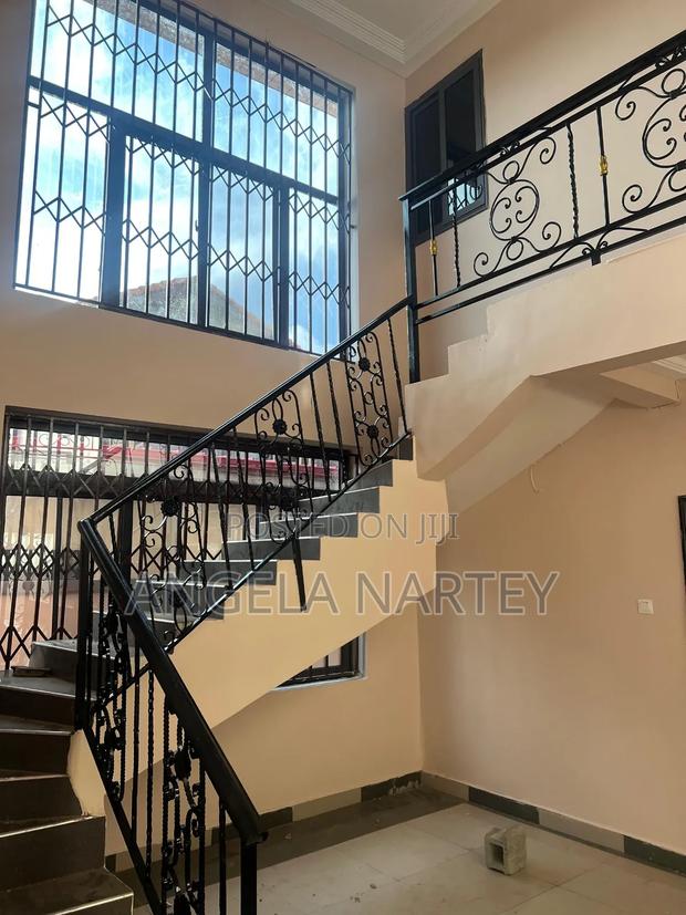 5bdrm House in Transacco Estates, Accra Metropolitan for sale · Photo 8